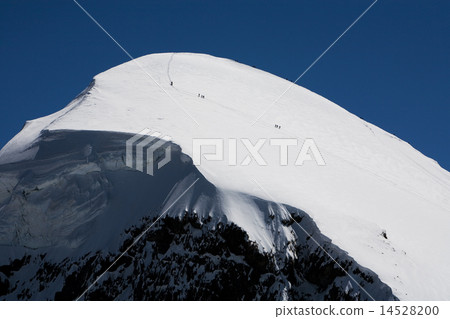 Brighthorn (4,164 m) 14528200