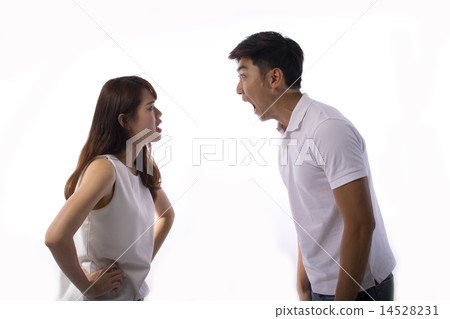 Young Couple quarrelling 14528231