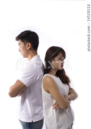 Young Couple standoff Young Couple standoff 14528318
