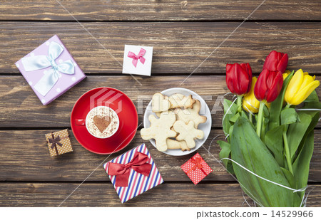 Cup of cappuccino with heart shape and cookies 14529966