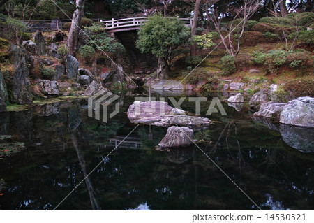 Nishinomaru garden 14530321