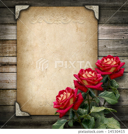 Old vintage frame for photos and a bouquet Old vintage frame for photos and a bouquet 14530415
