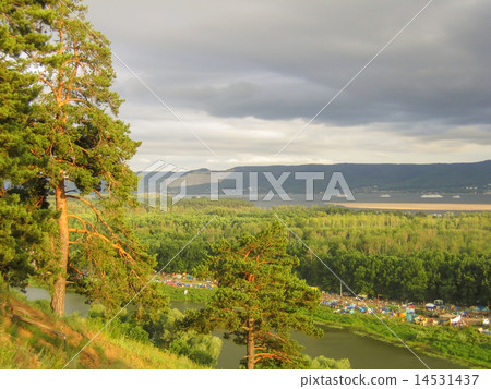 Landscape with a view of the Volga 14531437
