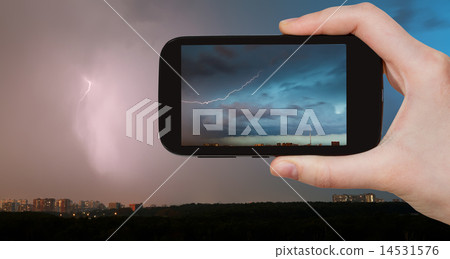 tourist photographs of lightning bolt over city tourist photographs of lightning bolt over city 14531576