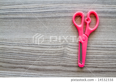 Pink Scissors 14532338