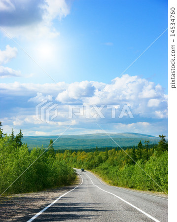 long road in noth green hills 14534760