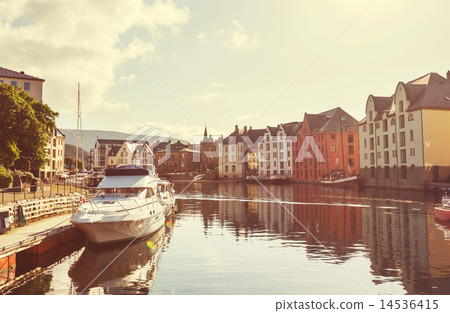 Alesund Alesund 14536415