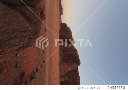 Jordan Wadi Rum (Wadi Rum in Jordan) Jordan Wadi Rum (Wadi Rum in Jordan) 14536650