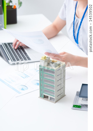 Property management 14539502