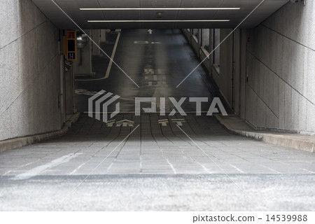 Underground carpark 14539988
