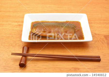 Simmered mackerel with mackerel Simmered mackerel with mackerel 14540812
