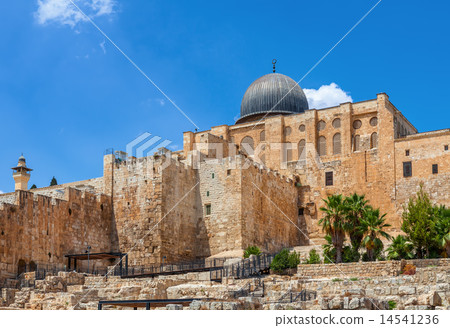 Ancient walls and Al Aqsa Mosque in Jerusalem. Ancient walls and Al Aqsa Mosque in Jerusalem. 14541236