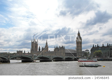 Westminster Palace along the Thames River in London, Big Ben, British Parliament Building 14546845