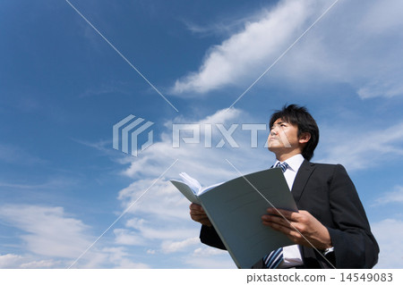 注視著天空的商人 14549083