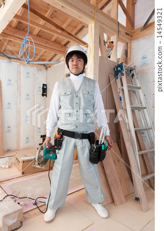 Carpentry working at home construction site 14549321