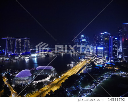 濱海灣金沙和建築群夜景 14551792