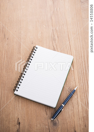 筆記本和筆 14558806
