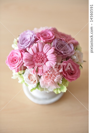 Pink Flower Arrangement Pink Flower Arrangement 14560591