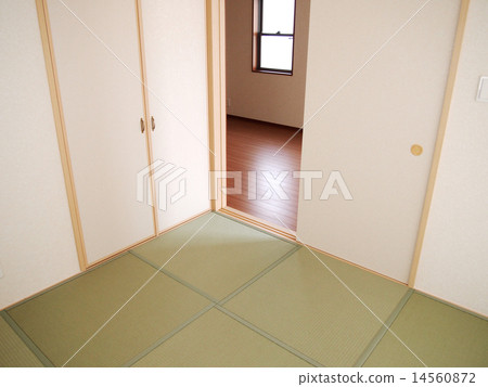 新建住房的日式房間 14560872