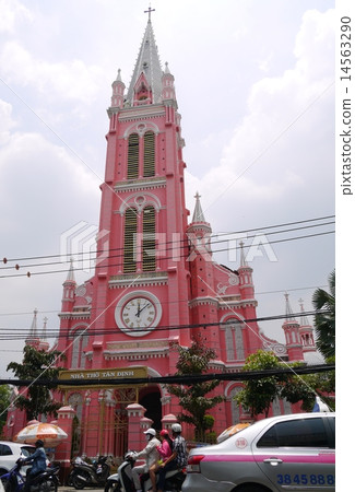 桃紅色教會在越南Tandin教會桃紅色教會裡在越南 14563290