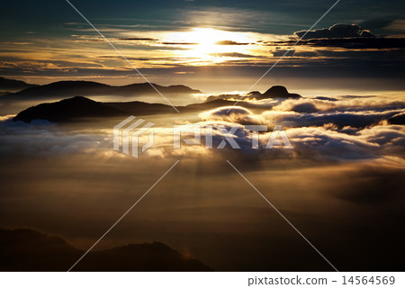 Amazing sunrise seen from Sri Pada Amazing sunrise seen from Sri Pada 14564569