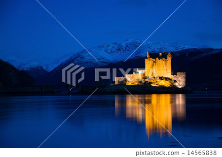 Eilean Donan Castle, Scotland 14565838