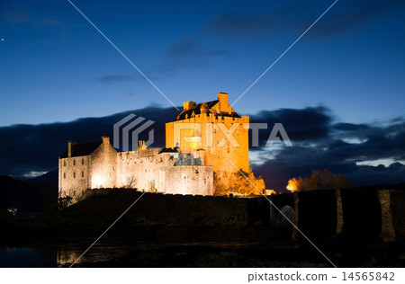 Eilean Donan Castle, Scotland 14565842