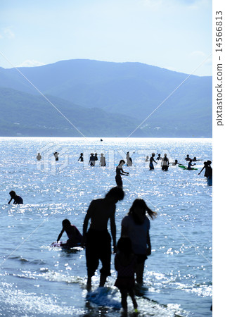 A sea bathing customer's silhouette 14566813
