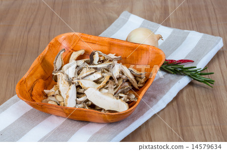 Dry shiitake Dry shiitake 14579634