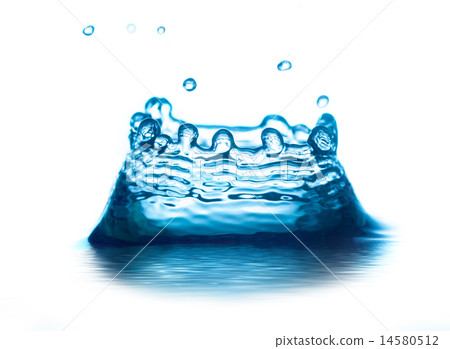 water splash like crown. isolated 14580512