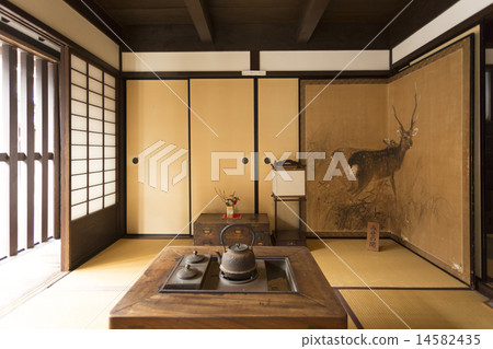 Between grid house shop Between grid house shop 14582435