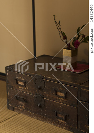 Japanese cabin of an old private house 14582446