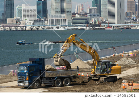 Toyosu area under redevelopment 14582501