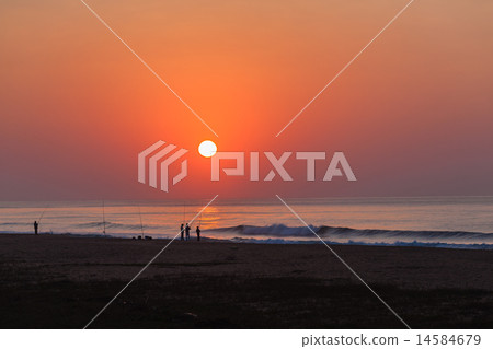 Fishermen Ocean Beach Sunrise Landscape 14584679
