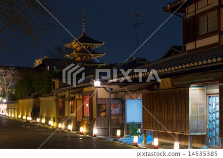 東山花光路 - 八坂塔 14585385
