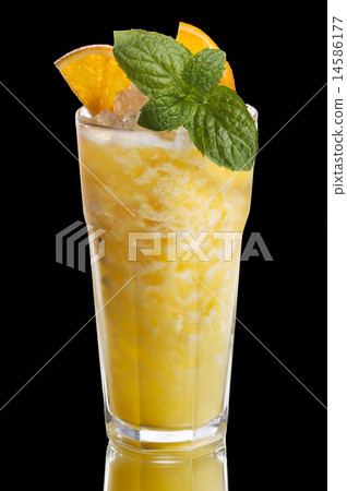 Summer refreshing cocktail 14586177
