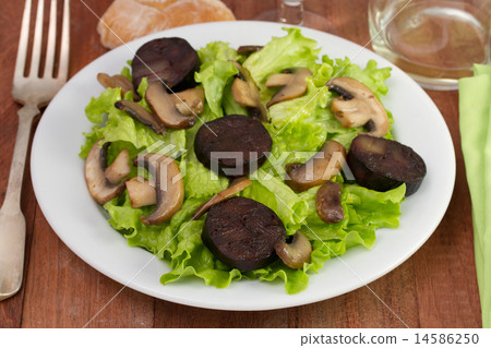 salad with portobello and sausages 14586250