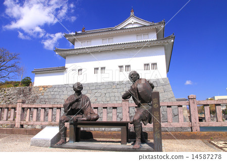 March Shizuoka Sunpu Castle · Tatsutoba and Yayabichi statue statue 14587278