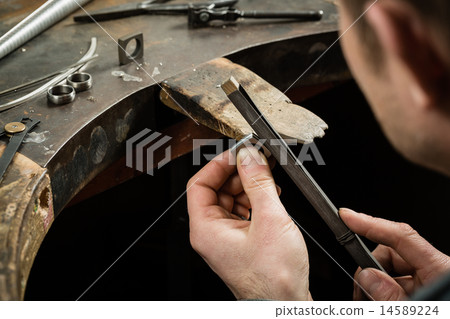 Craft jewelery making. 14589224