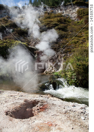 Geothermal Wonderland Geothermal Wonderland 14589758