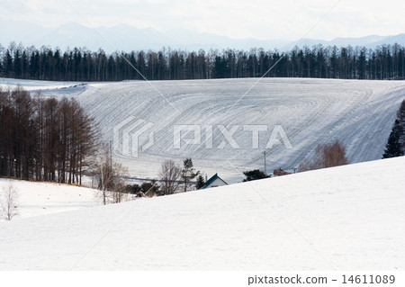 積雪融化劑的山丘 積雪融化劑的山丘 14611089
