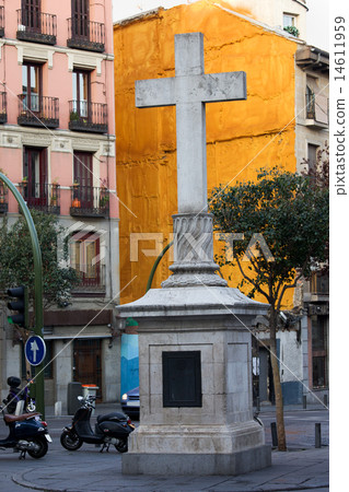 Plaza de Puerta Cerrada in Madrid 14611959
