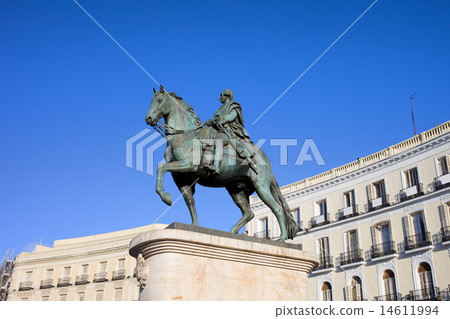 Statue of King Charles III in Madrid Statue of King Charles III in Madrid 14611994