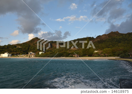 Omura Coast Omura Coast 14618975