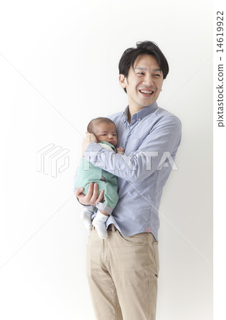 Men who baby babies Men who baby babies 14619922