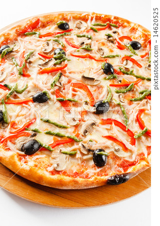pizza isolated on the white pizza isolated on the white 14620525