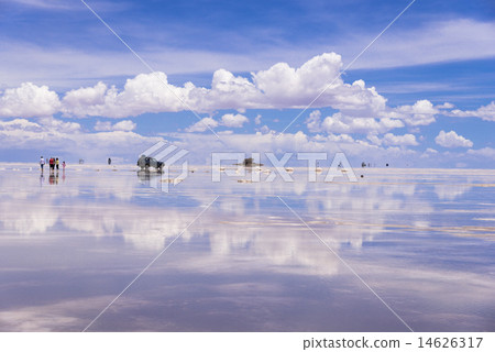 鏡湖的烏尤尼鹽湖 14626317