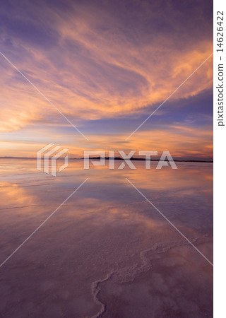 鏡子湖Uyuni鹽湖晚上視圖 14626422