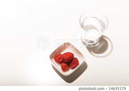 中暑的措施 中暑的措施 14635179