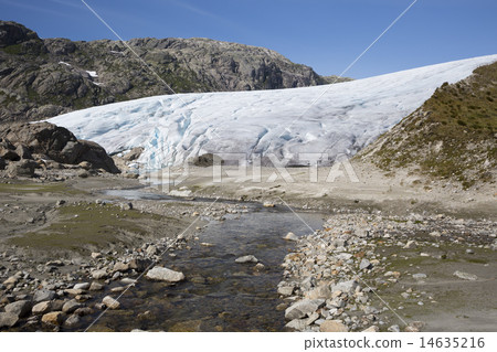 Svelgabreen glacier (Norway) 14635216